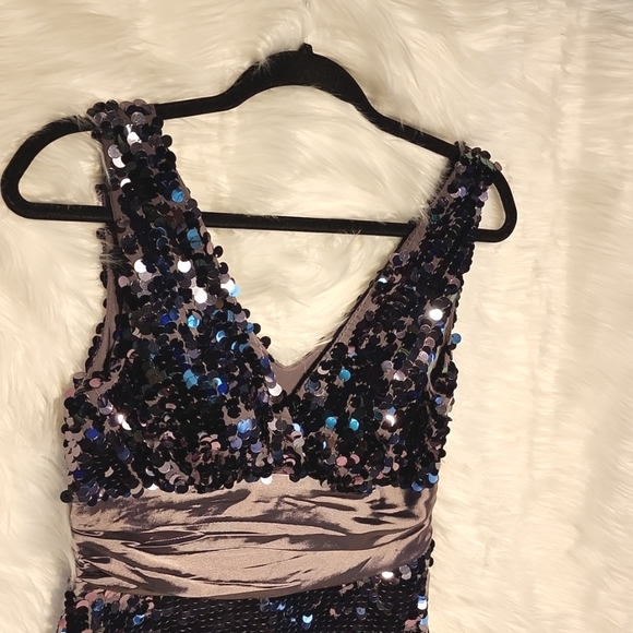 Forever 21 XXI Flip Sequins ruched misection Dress SZ med - Picture 3 of 9